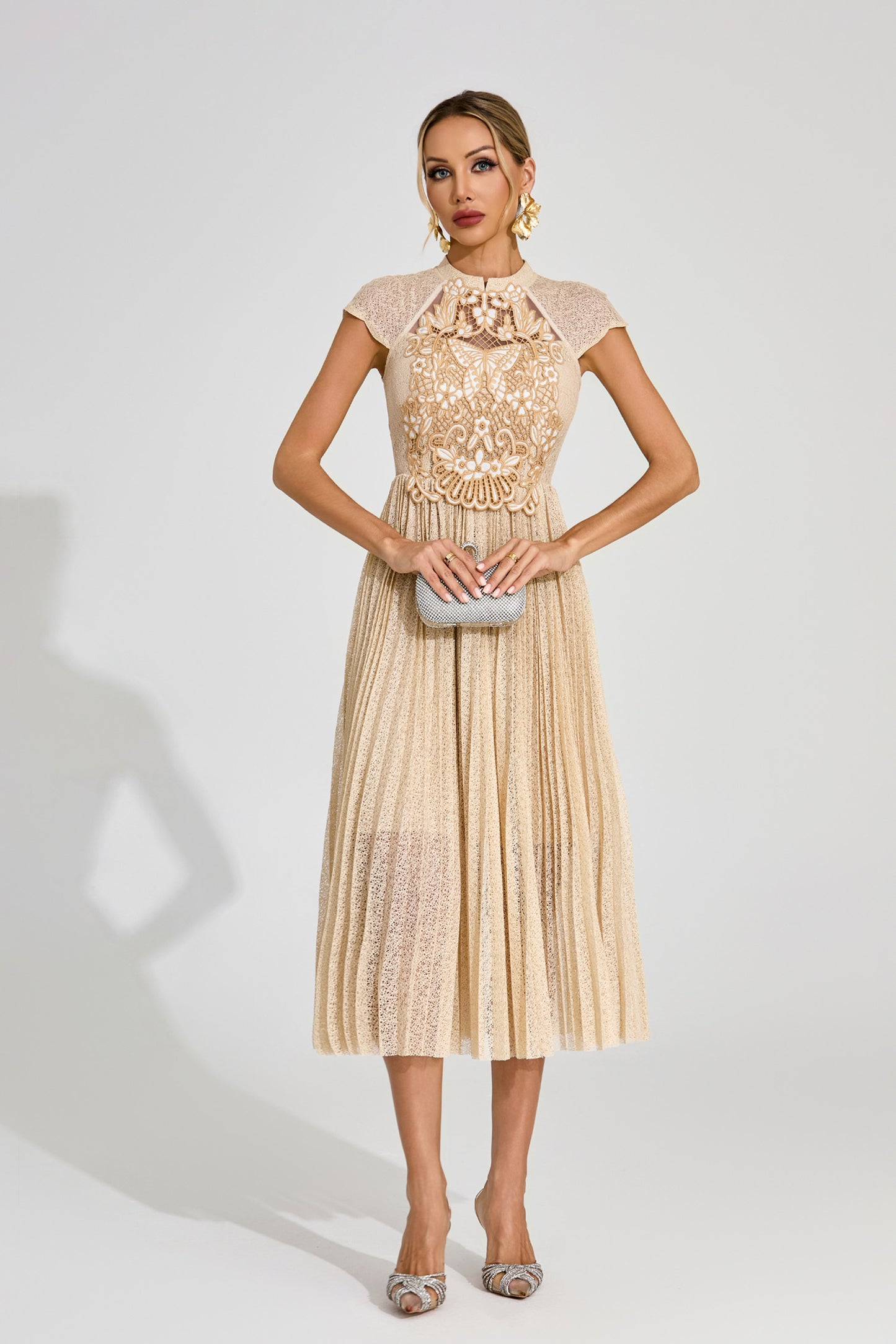 Éclat Doré Lace Midi Dress
