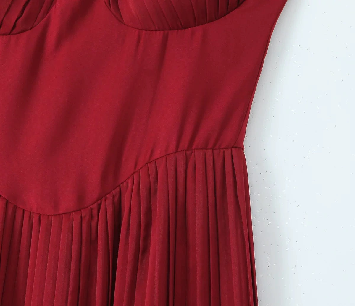 Céleste Pleated Bustier Gown - Burgundy