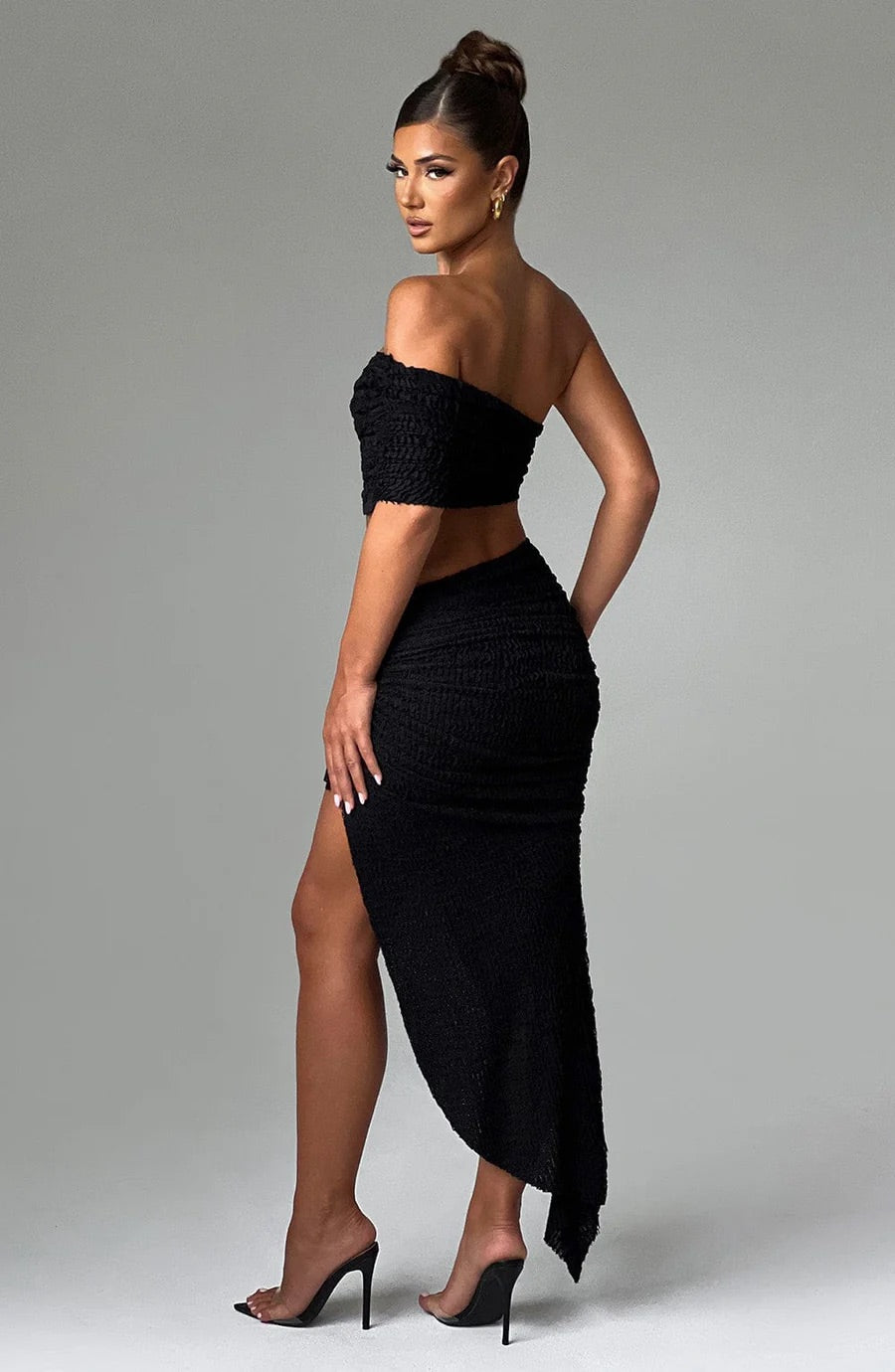 Zina off-shoulder black set