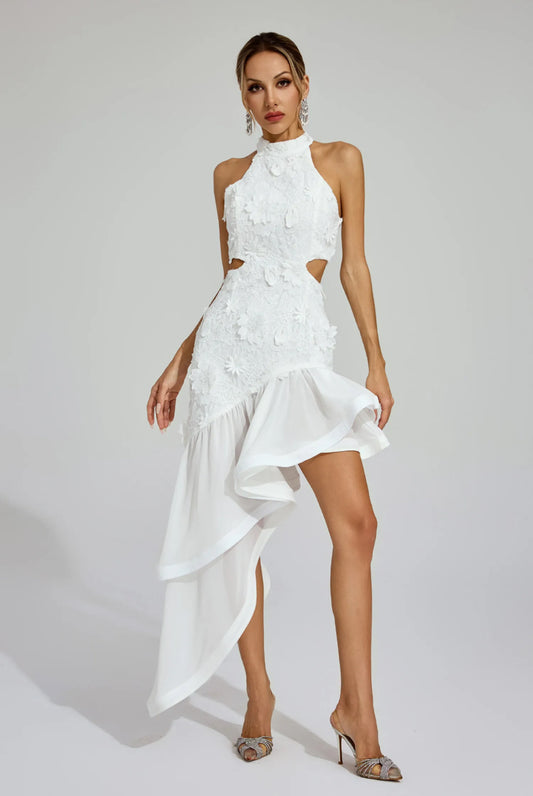 Étoile Blanc Ruffle Flower Lace Gown