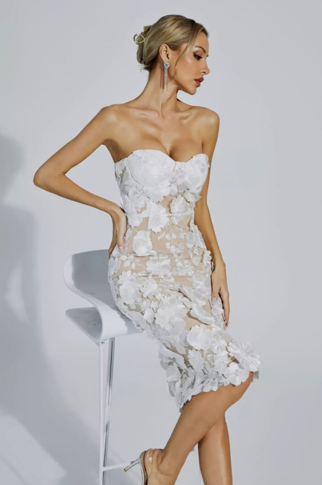 Anais flower lace midi dress Size XS