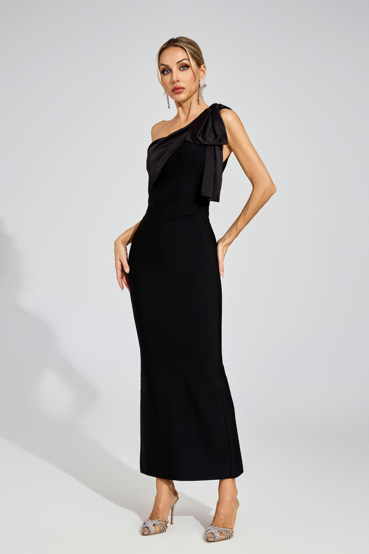 Élise Draped One-Shoulder Gown
