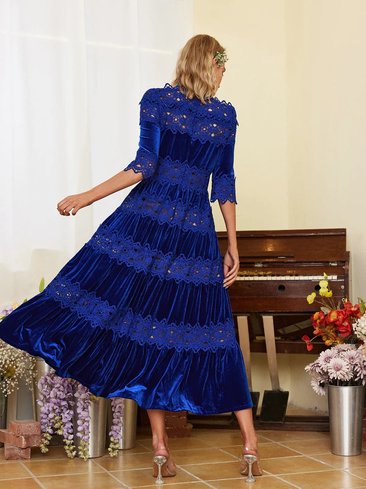 Cutout blue velvet midi dress