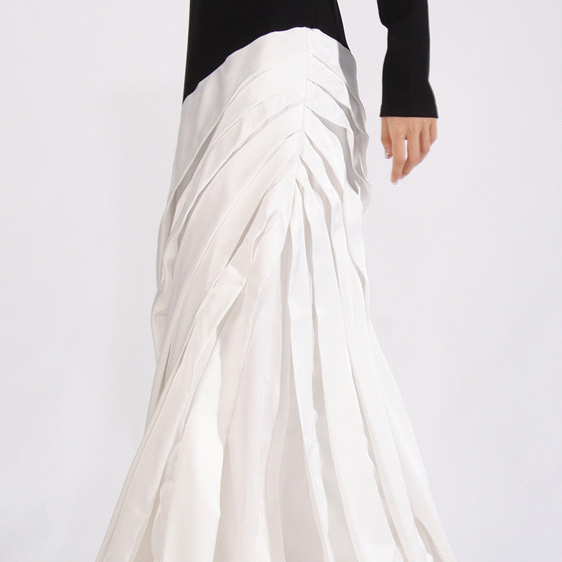 Black & white maxi dress