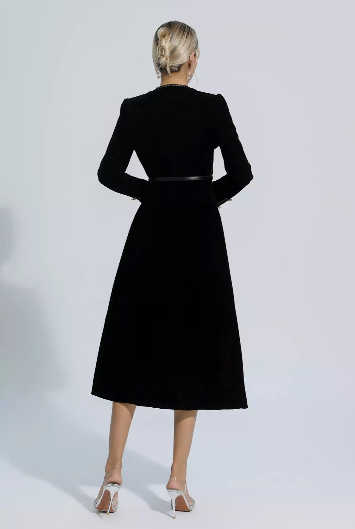 Flower buttons woolen blazer & skirt set