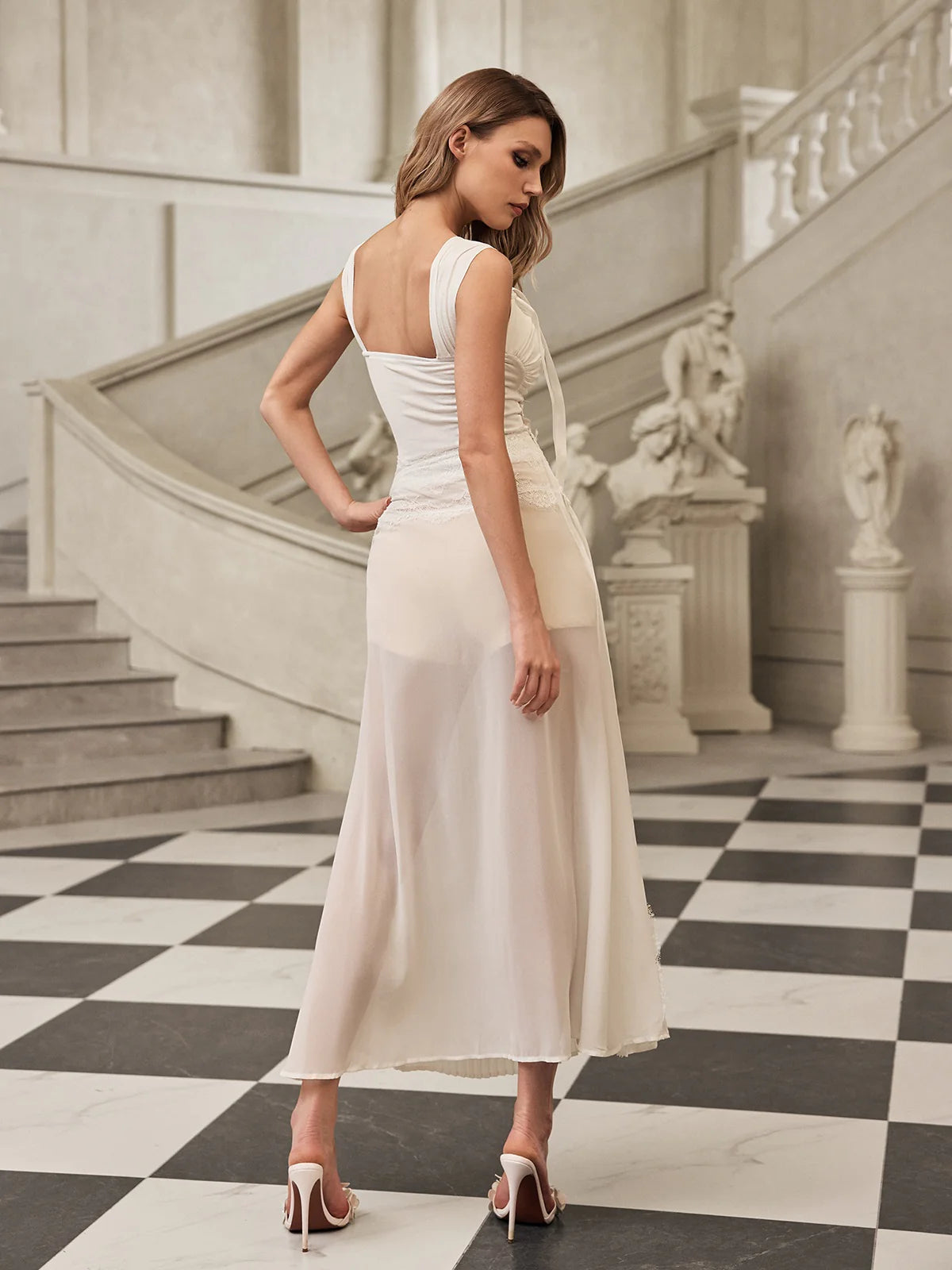 Éloïse Lace & Pleat Set