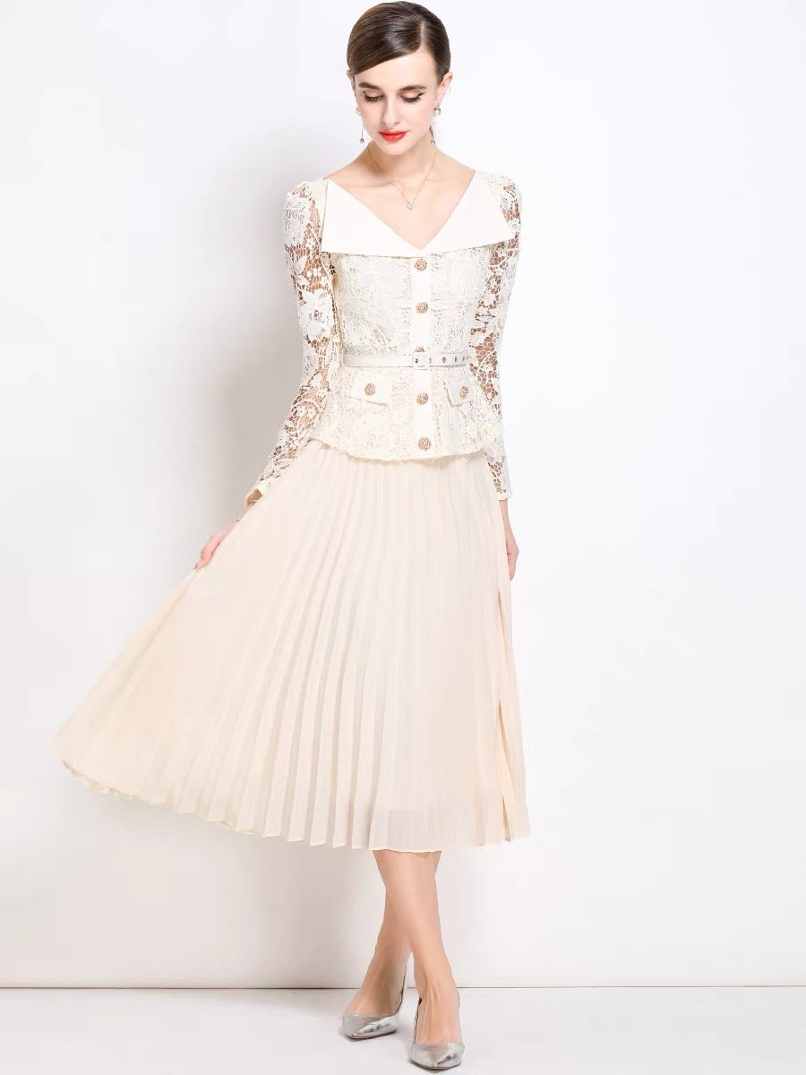 Elegance Era Pleated Lace Dress