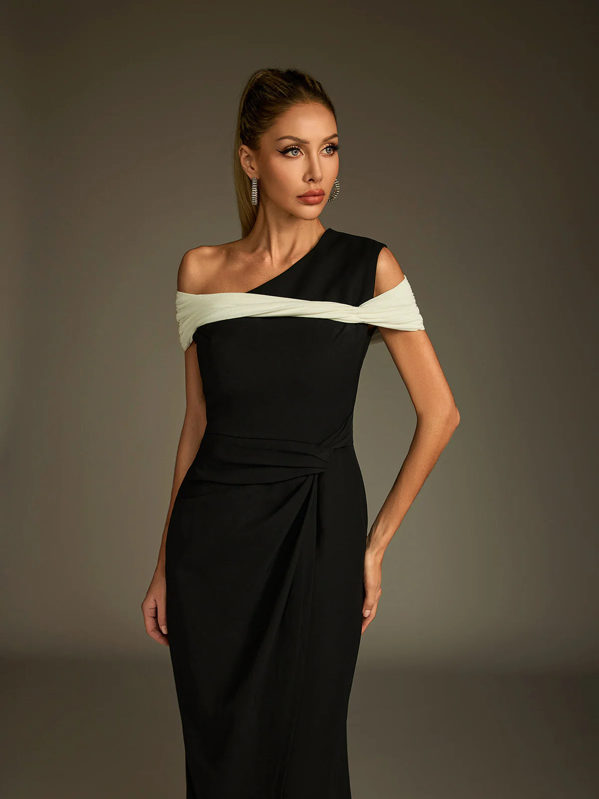 Élise Contrast Drape Midi Dress