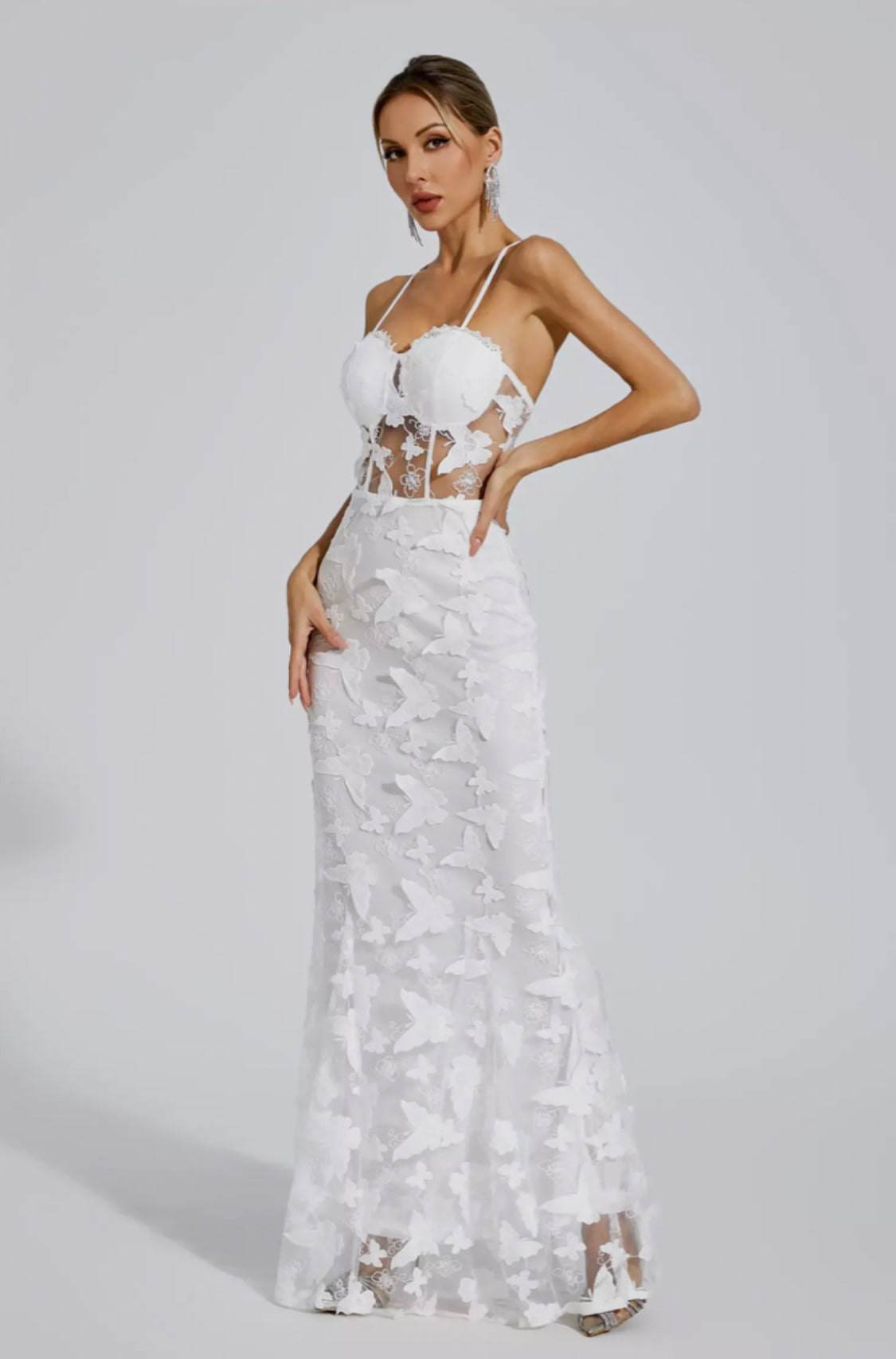 インディゴレースのバタフライマキシドレス