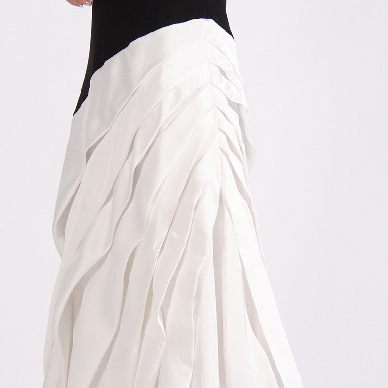 Black & white maxi dress