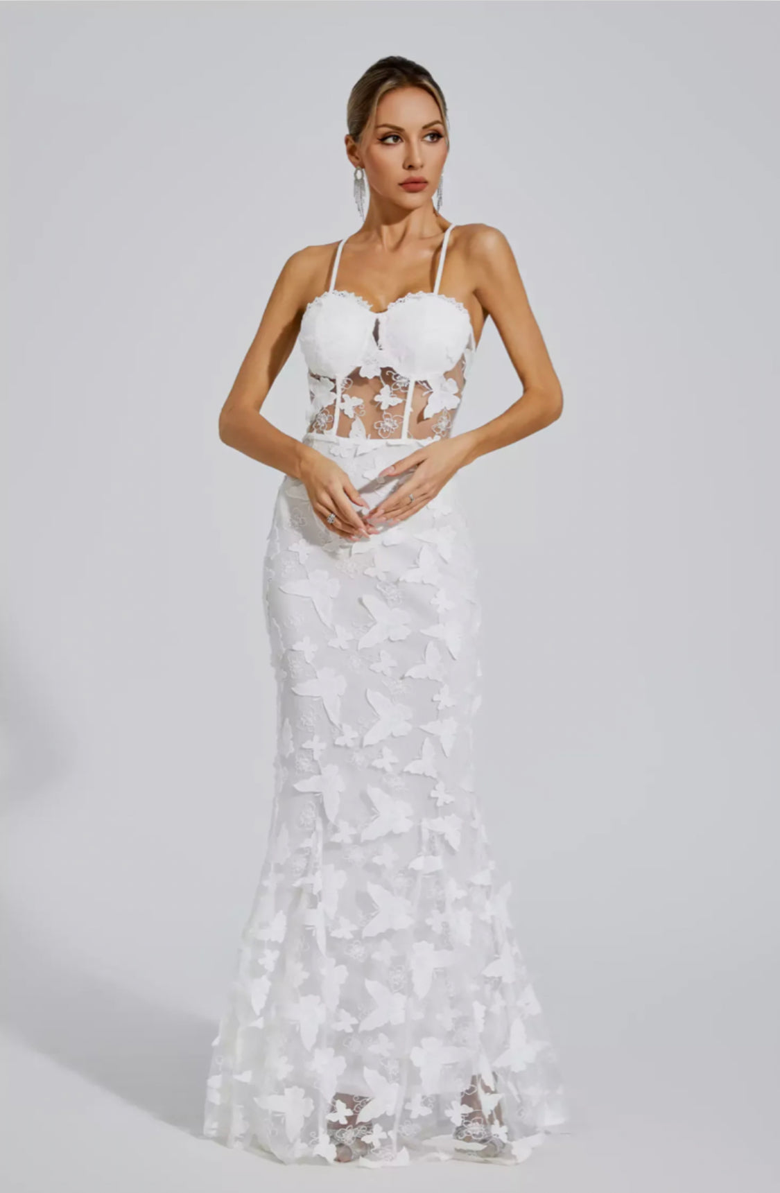 インディゴレースのバタフライマキシドレス