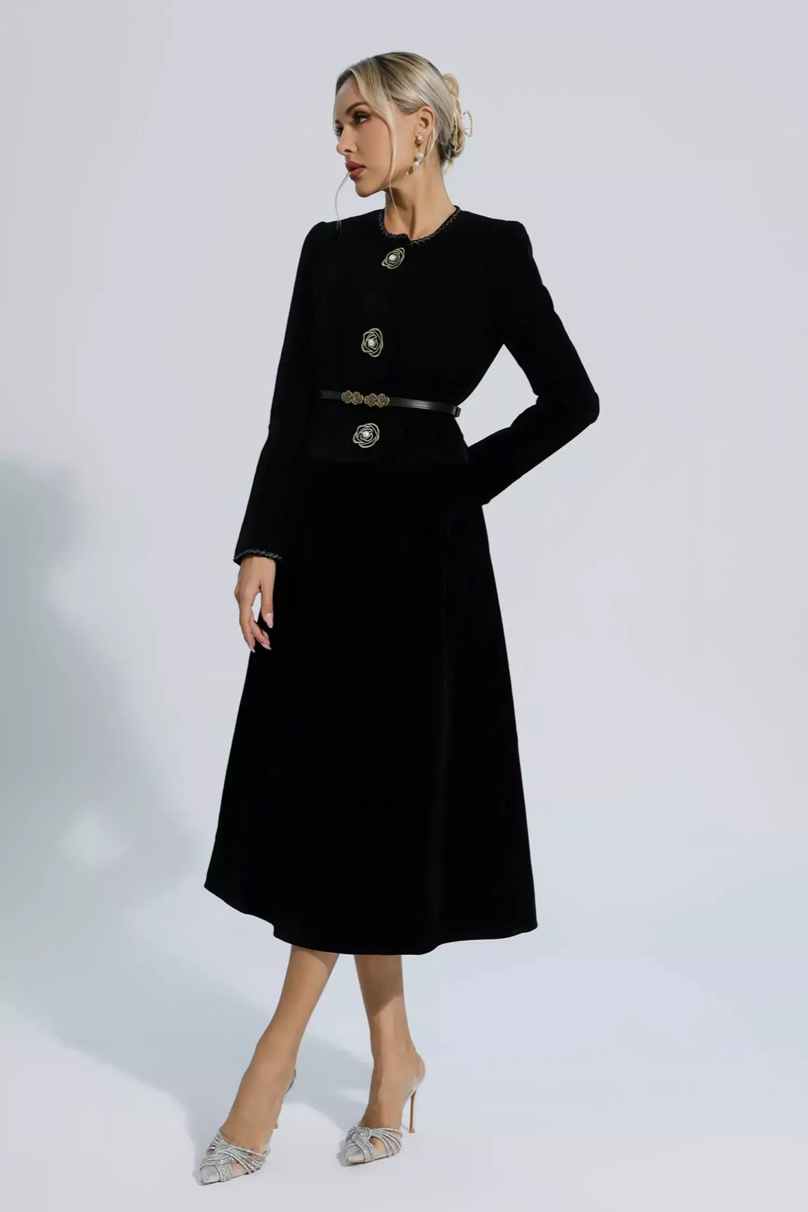 Flower buttons woolen blazer & skirt set