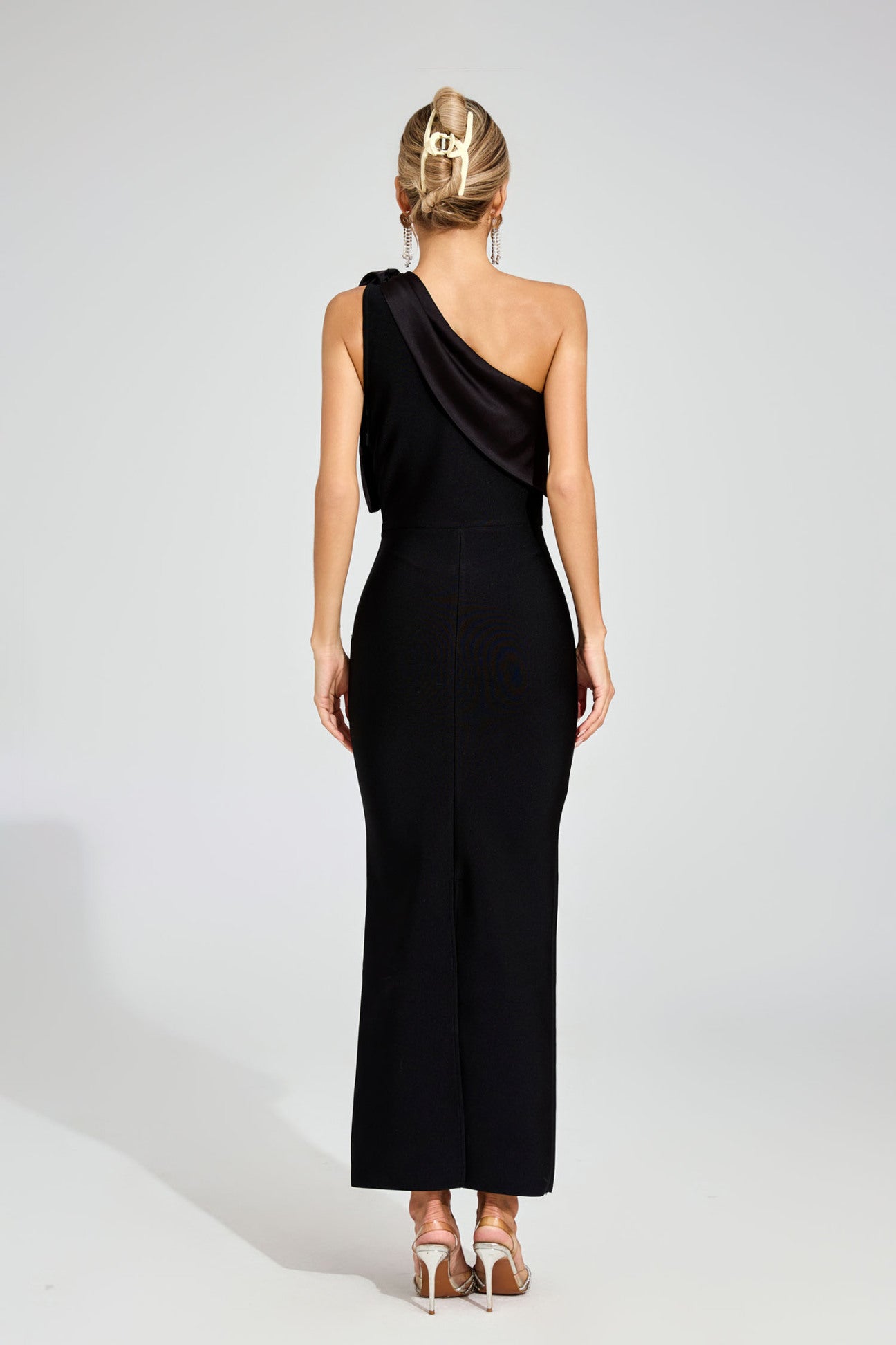 Élise Draped One-Shoulder Gown