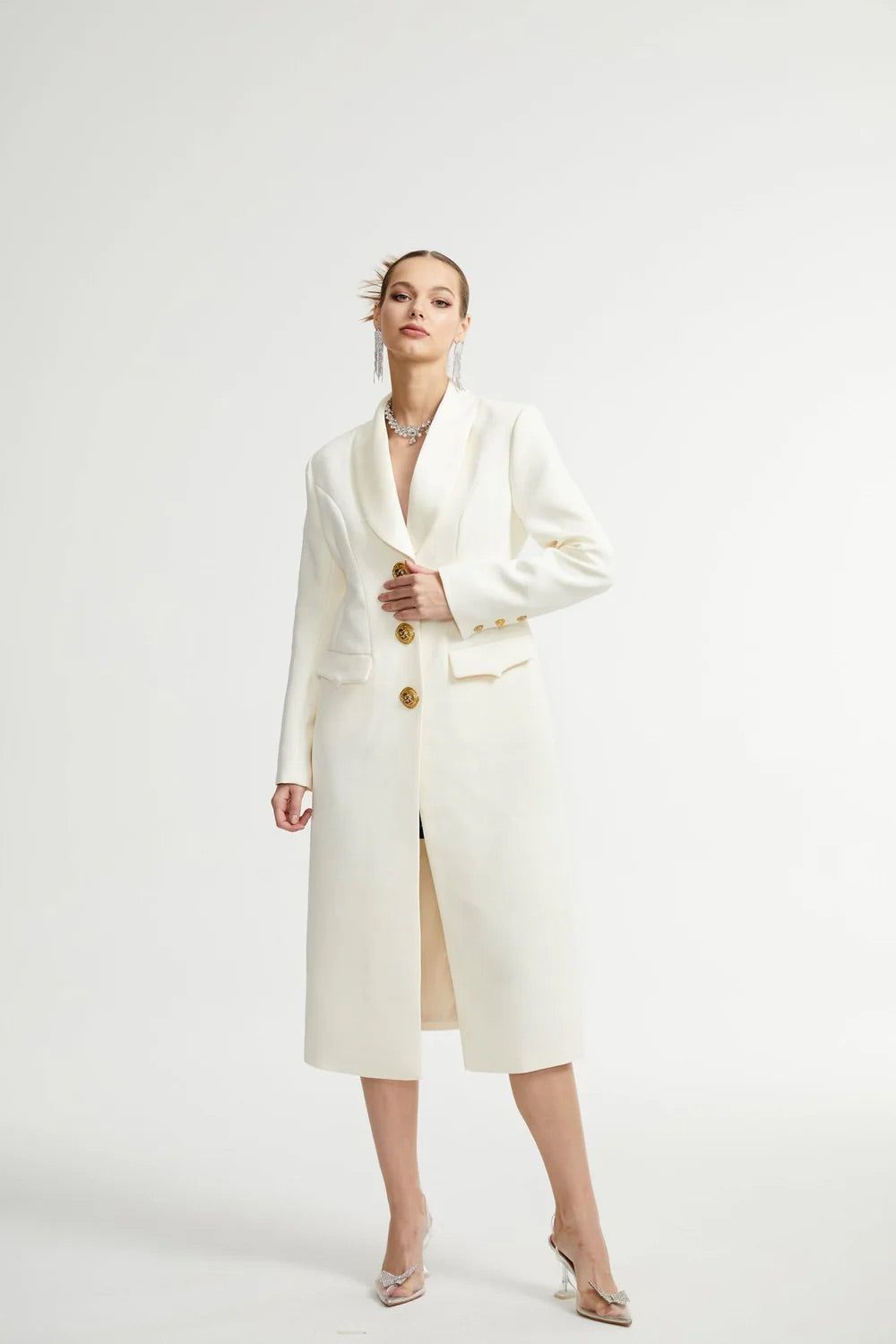 White single breasted long coat