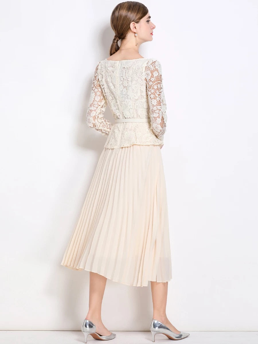 Elegance Era Pleated Lace Dress