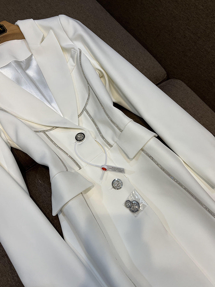 Aella white long coat (8149824143598)