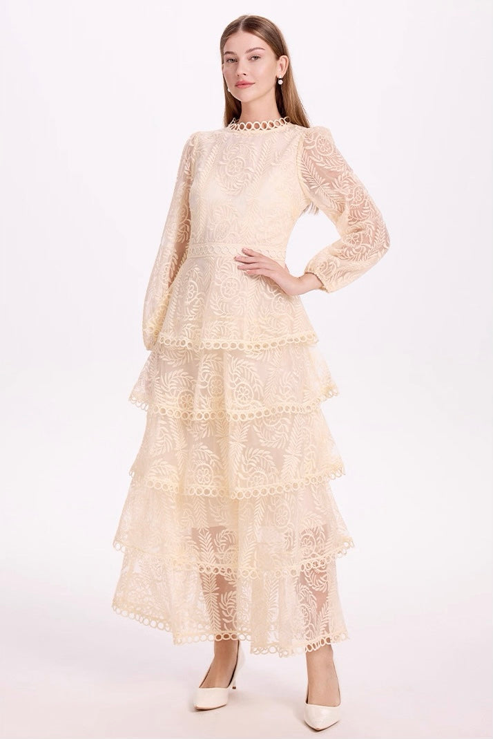 Élise Tiered Lace Maxi Dress