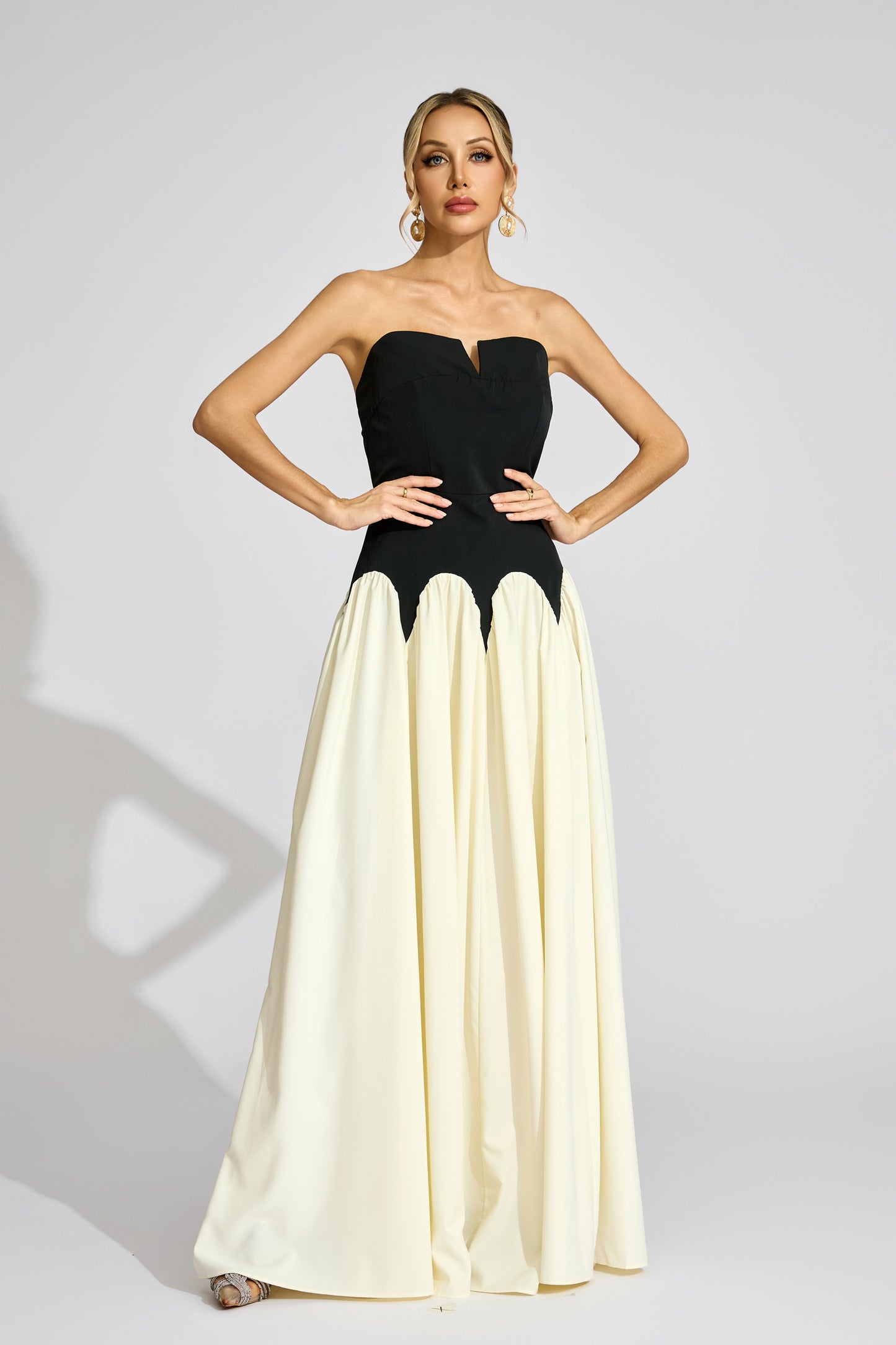 Étoile Noir Gown