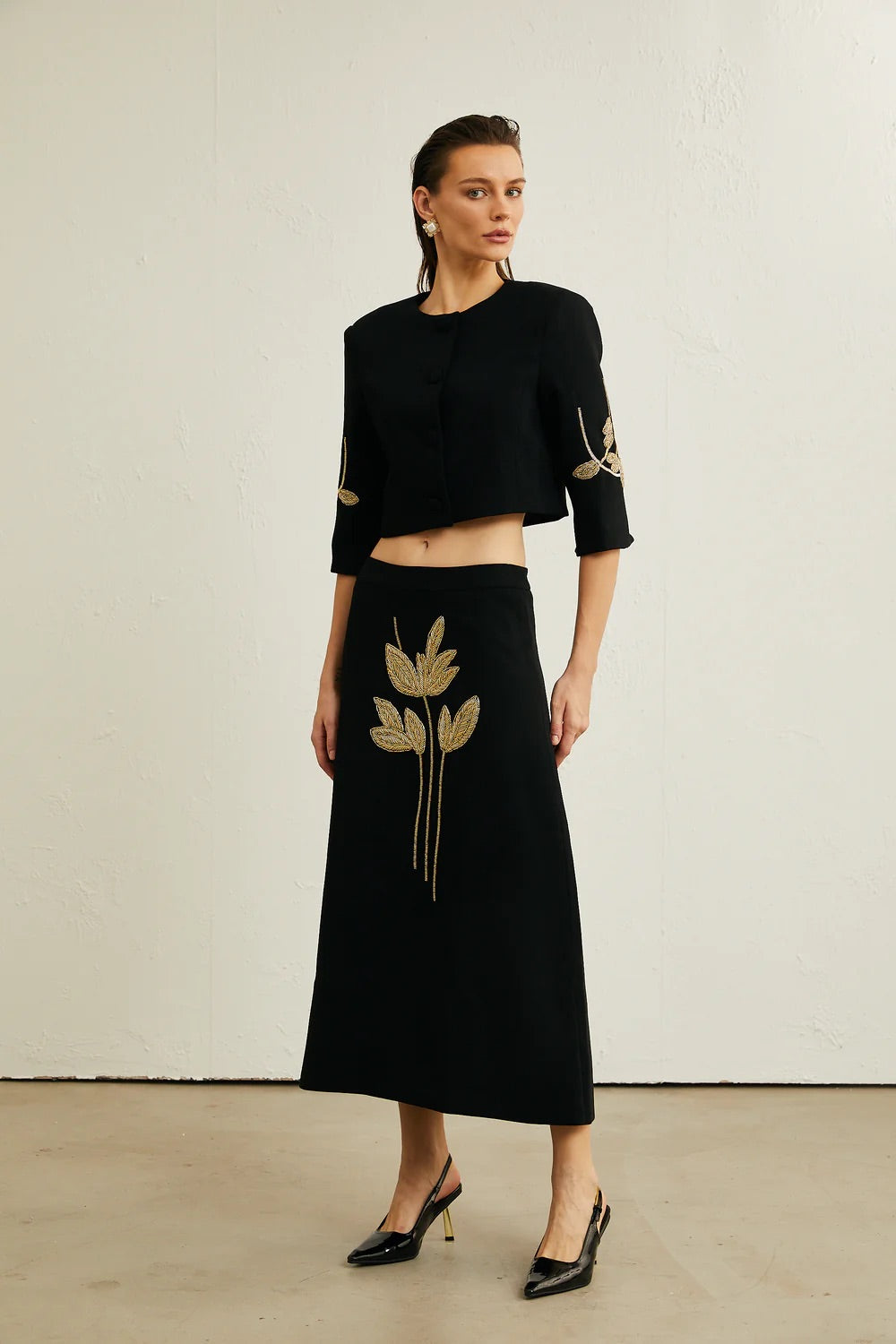 Flower appliqué top/skirt set