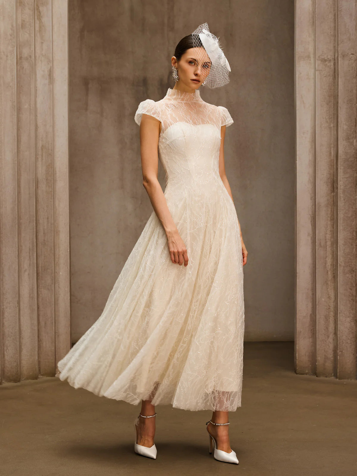Veloria Lace Maxi Dress