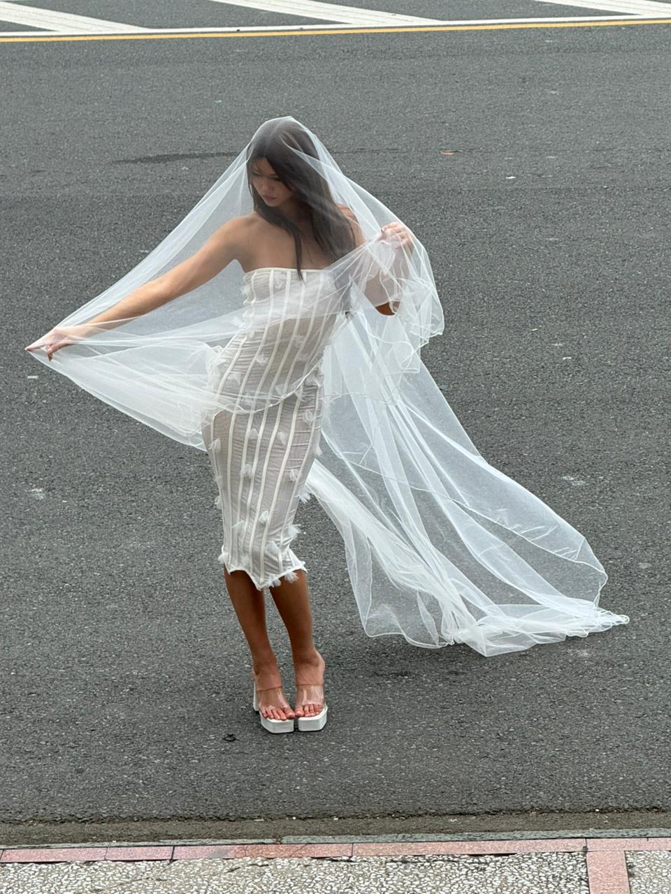 Vie midi dress Size S