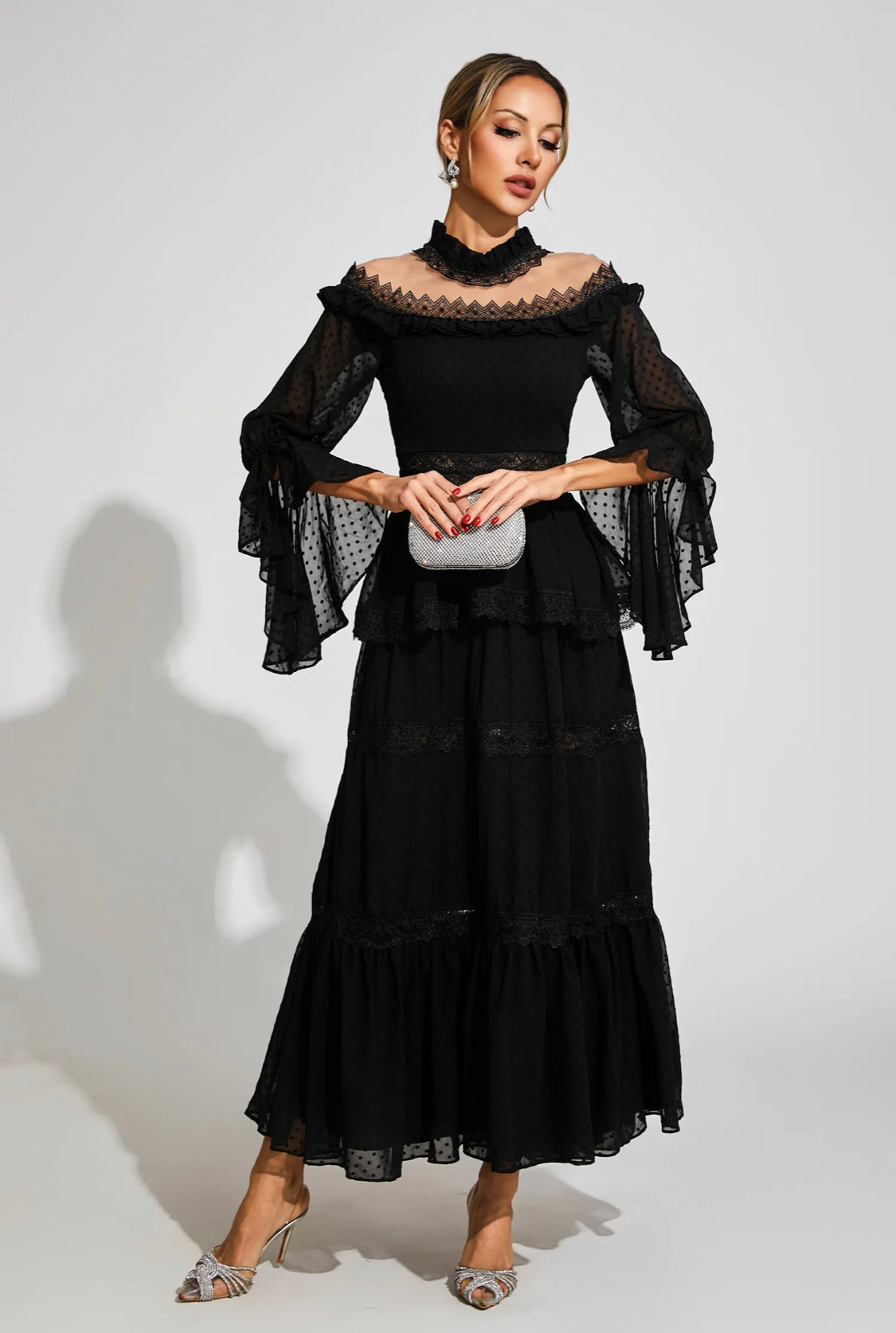 Black lace maxi dress (Preorder)