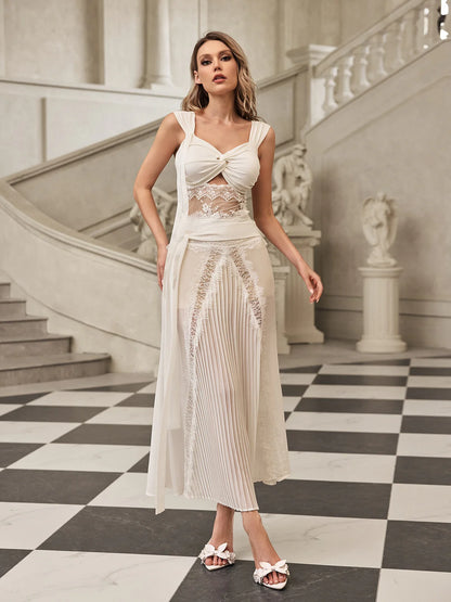 Éloïse Lace & Pleat Set
