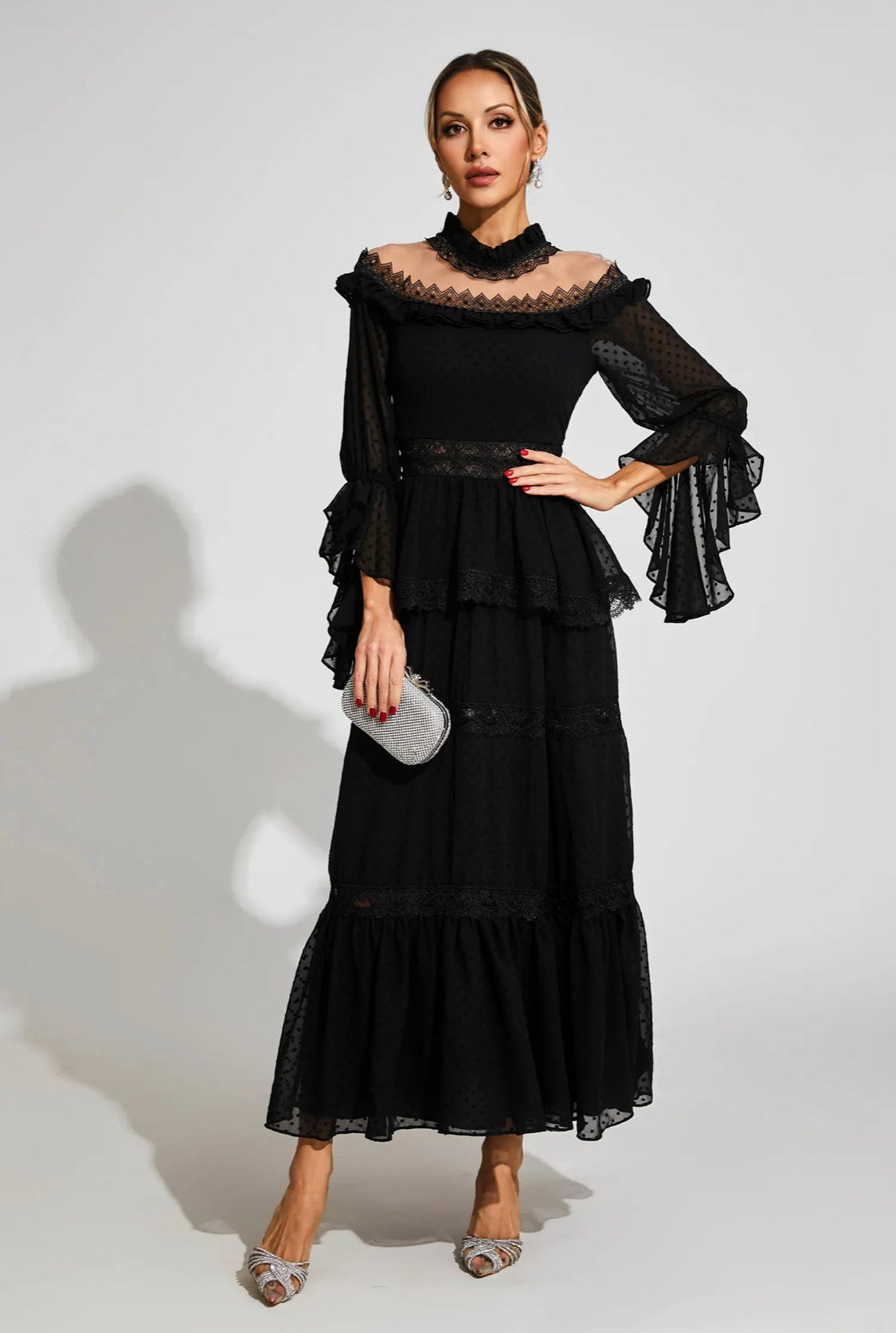 Black lace maxi dress (Preorder)