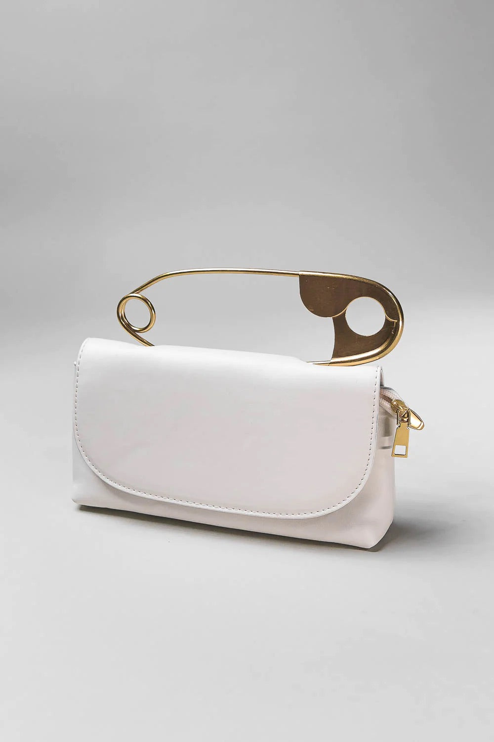 White pin bag (8306310349038)