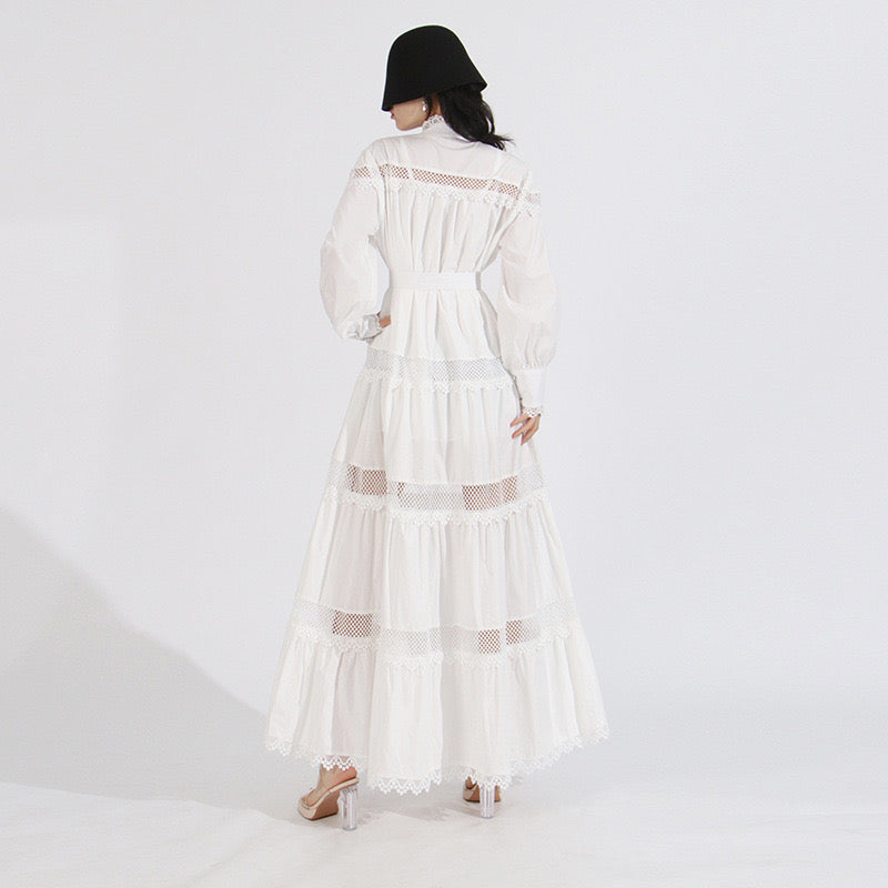 Whitr belted long sleeves maxi dress