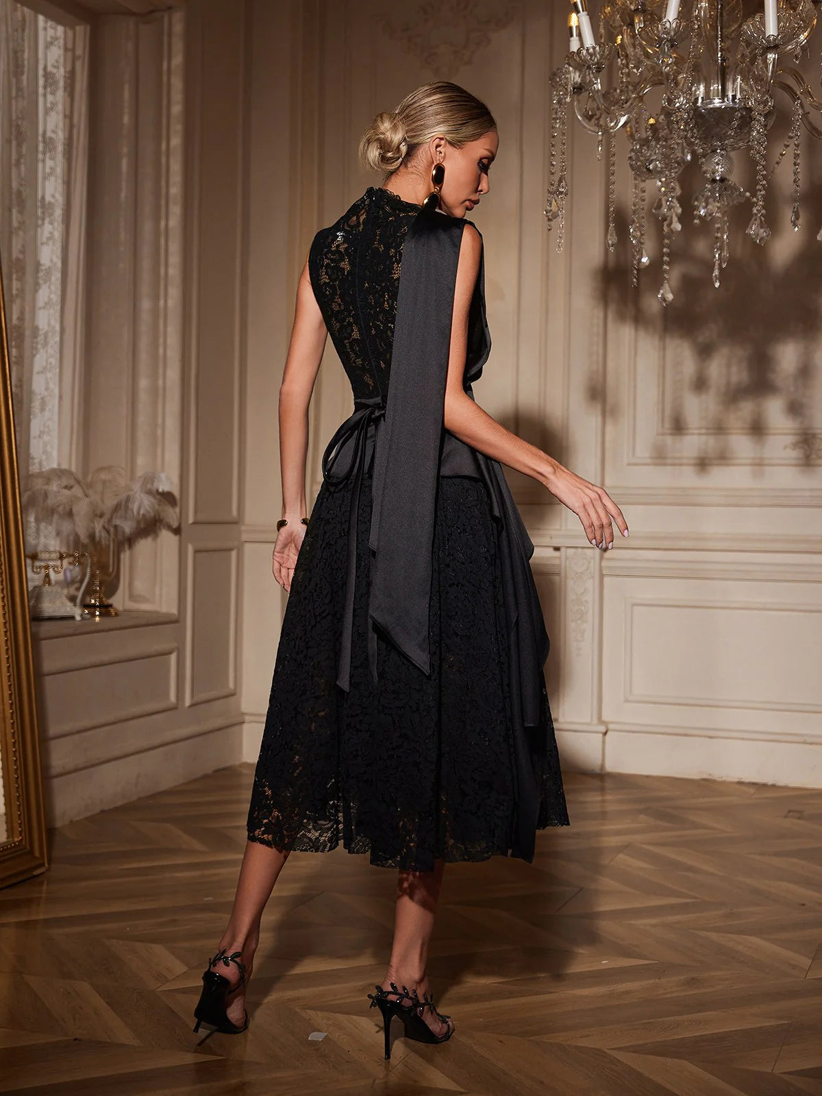 Élégante Draped Lace Gown