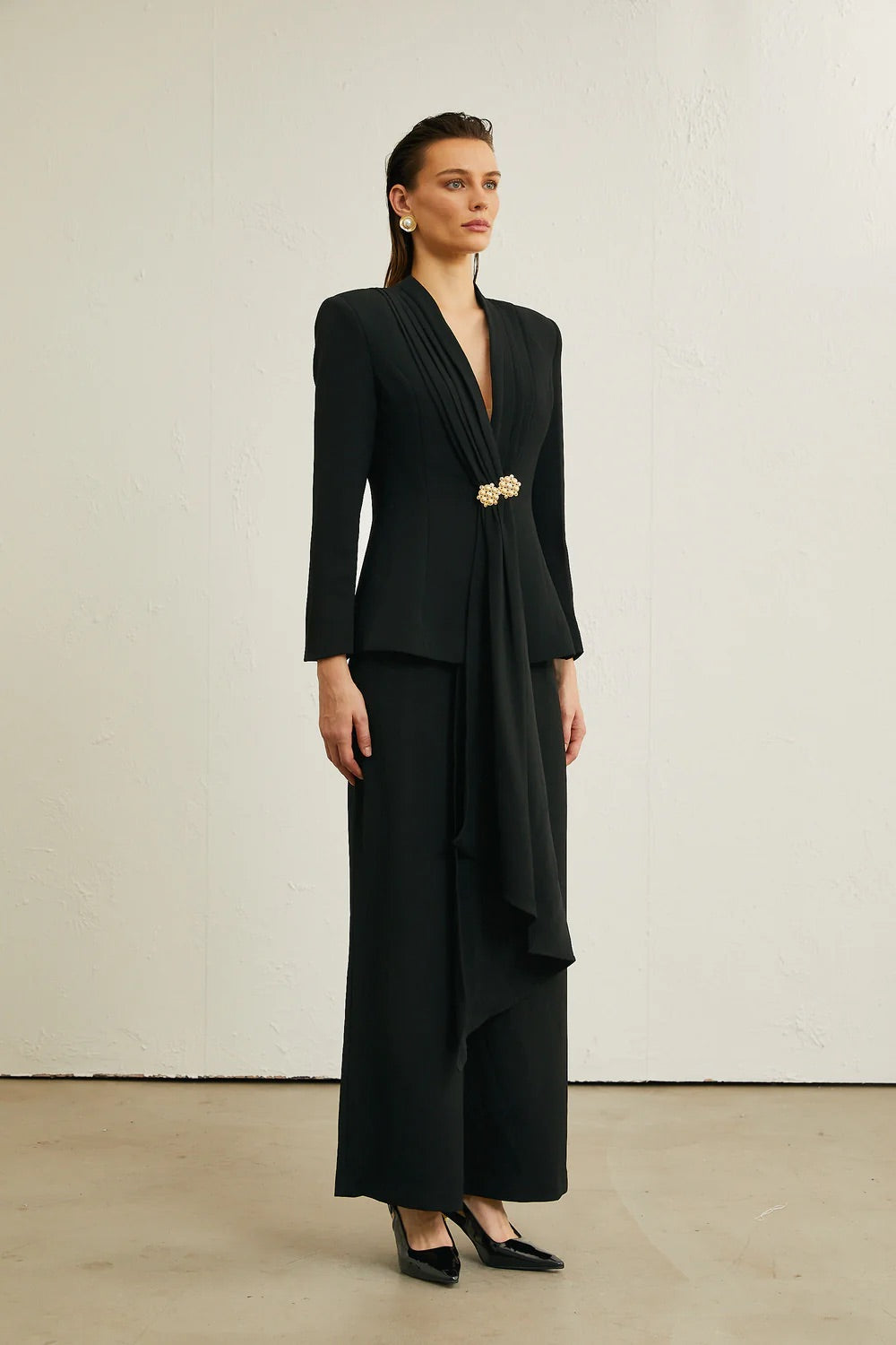 Black pleated jacket/trouser set