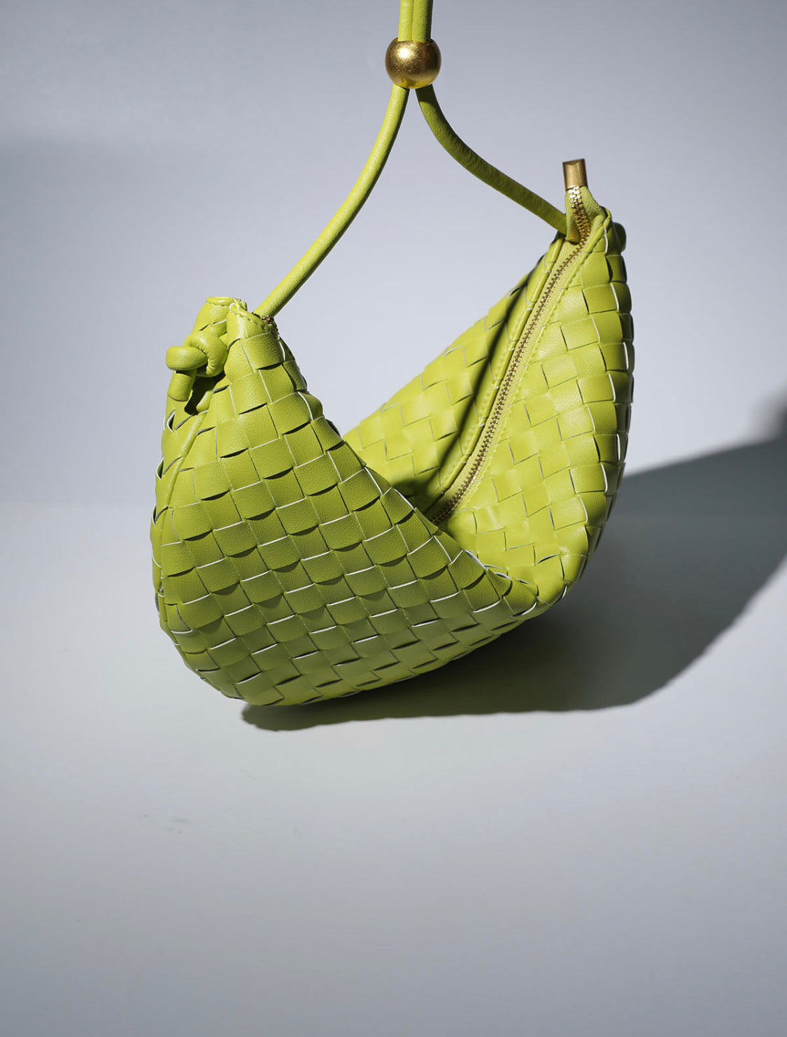 Midge woven bag (8043028742382)